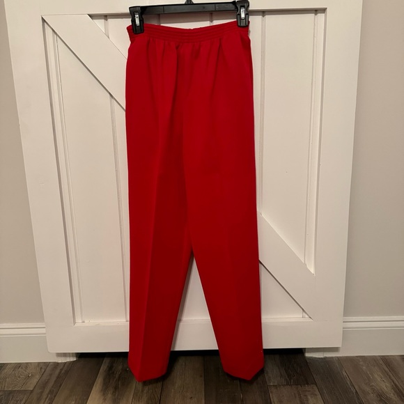 Alfred Dunner Petite Red Pants - Picture 5 of 9